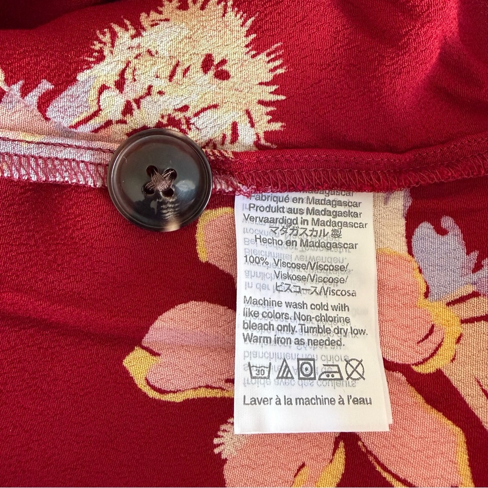 Madewell Bird of Paradise Button Back Top in Deep Crimson. Size Small - Picture 7 of 7